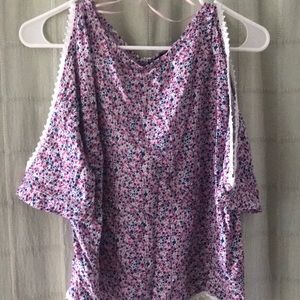 Patterned cold shoulder shirt